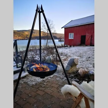 Idyllisk Vestlandsfolelse Ved Eikeren * Fiskum
